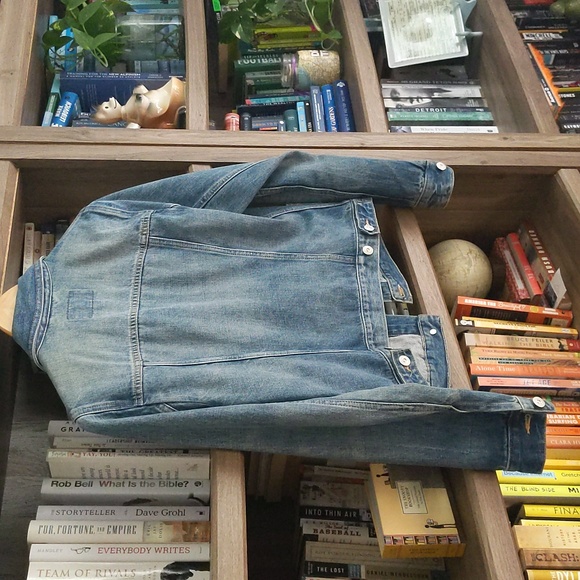 Banana Republic Denim Jacket - Picture 3 of 5